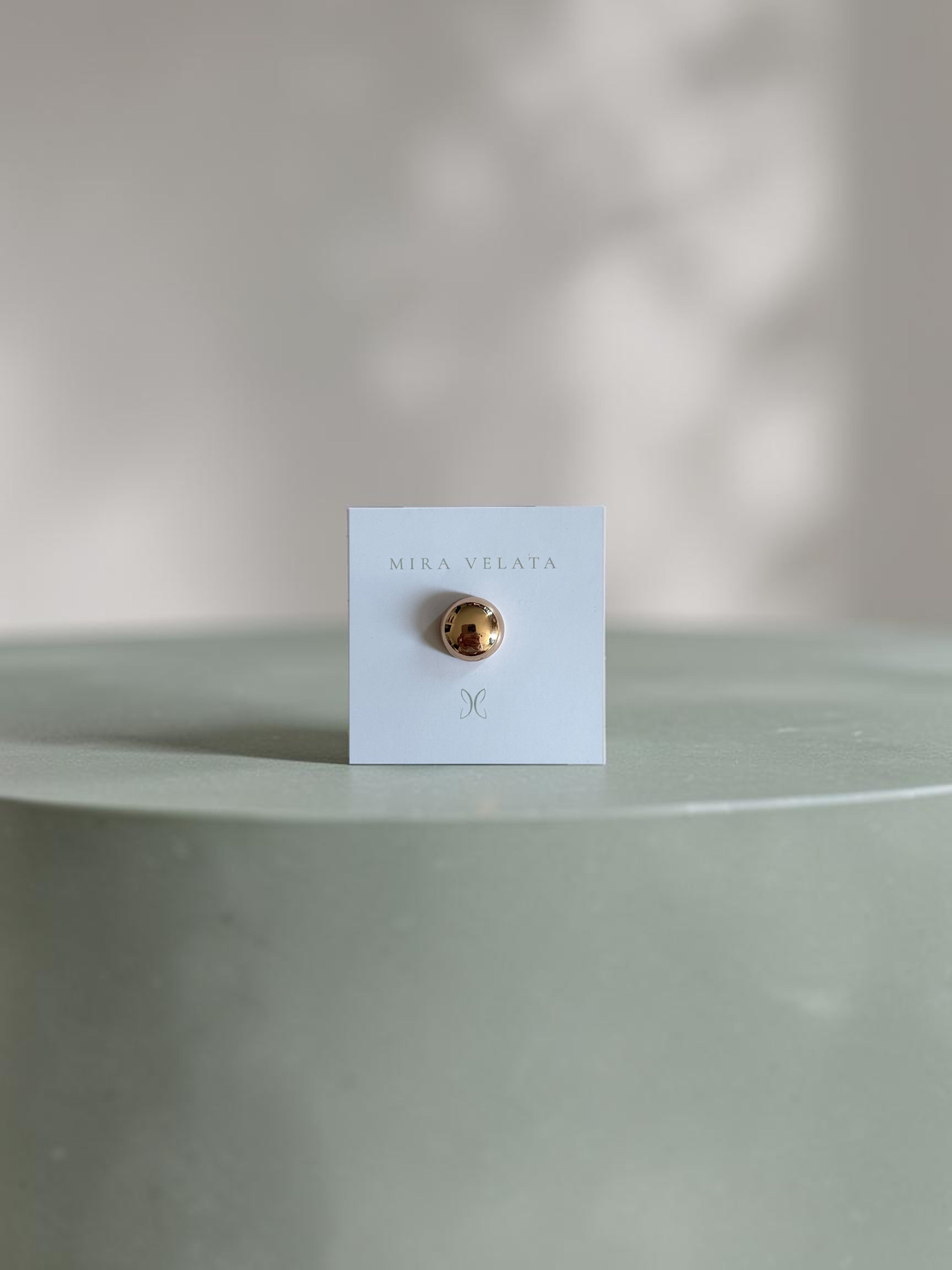 L'Aimant Doré, Éclat précieux, s'accorde à tout